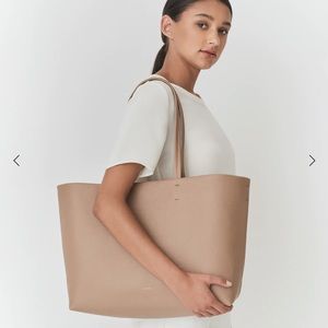 Cuyana easy tote large cappuccino perfect condition!